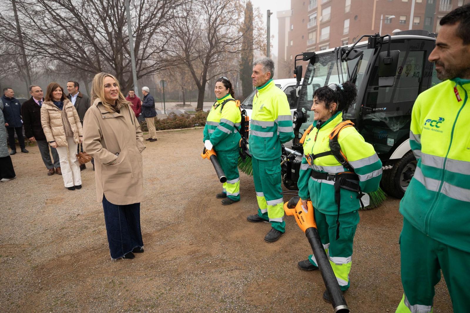&copy;Ayto.Granada: Granada estrena las ‘Ecobrigadas’, un dispositivo de refuerzo de limpieza que actuar� a diario en los barrios